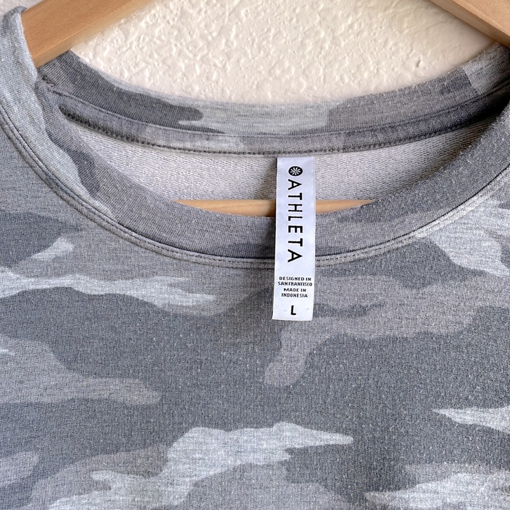 Athleta balance pullover sweatshirt - Picture 3 of 6
